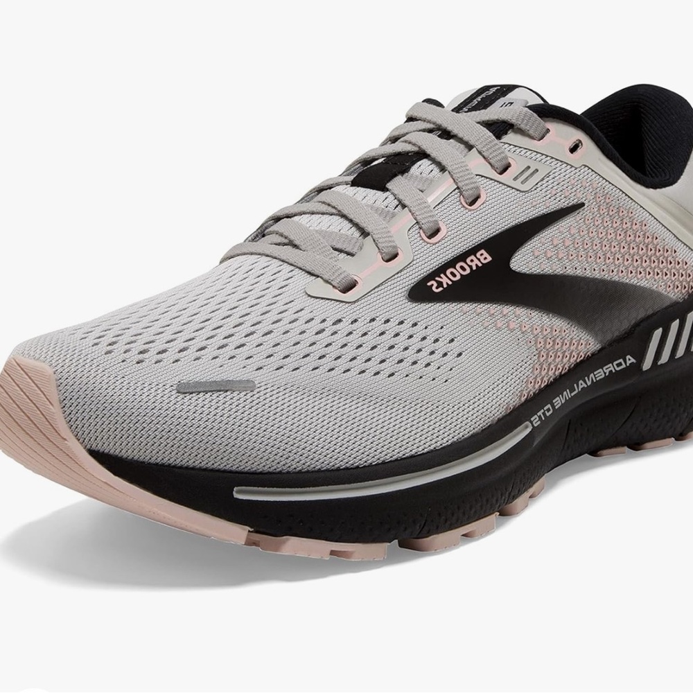 Brooks Adrenaline GTS 22 Running Shoe (9.5 Women)